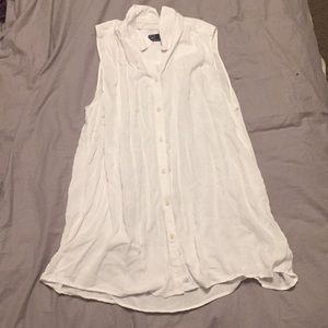 White flowy GAP blouse!